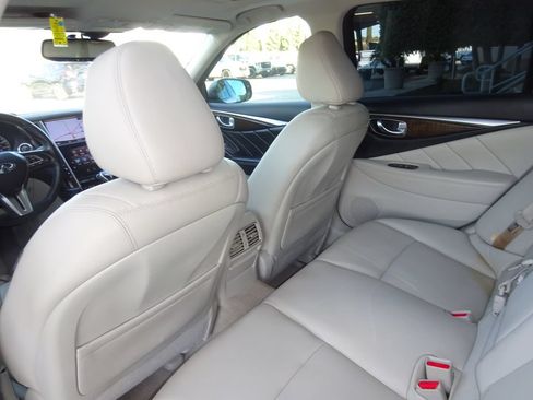 Used 2018 INFINITI Q50 Luxe w/ Essential Package (3.0T Luxe) RWD image 19