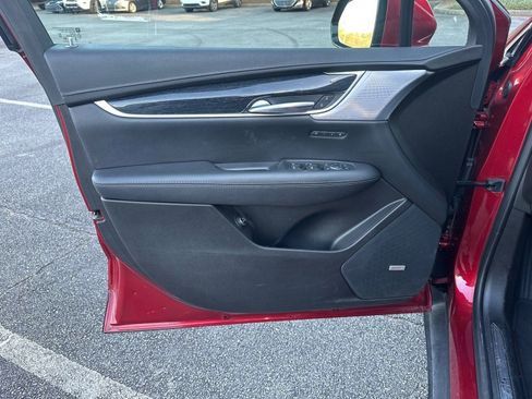 Used 2024 Cadillac XT5 Premium Luxury image 10