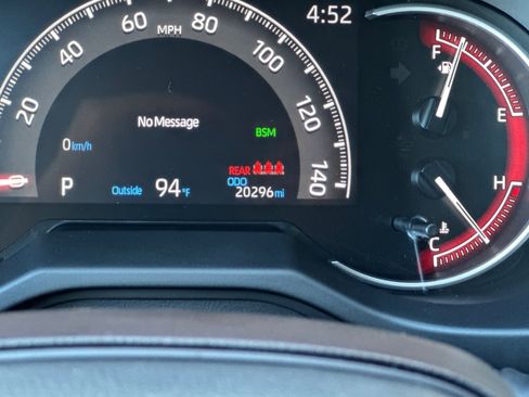 Used 2025 Toyota RAV4 LE AWD/4WD image 22