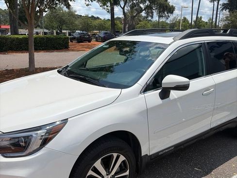 Used 2018 Subaru Outback 2.5i Limited AWD/4WD image 1