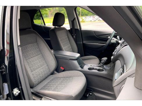 Used 2024 Chevrolet Equinox LT AWD/4WD image 7