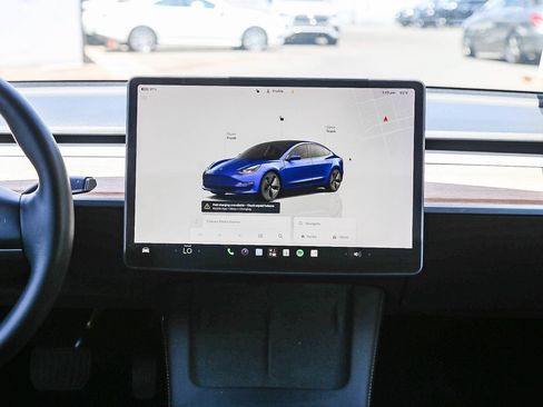 Used 2023 Tesla Model 3 Standard Range RWD image 11