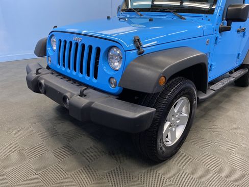 Certified 2018 Jeep Wrangler Unlimited Sport S image 45