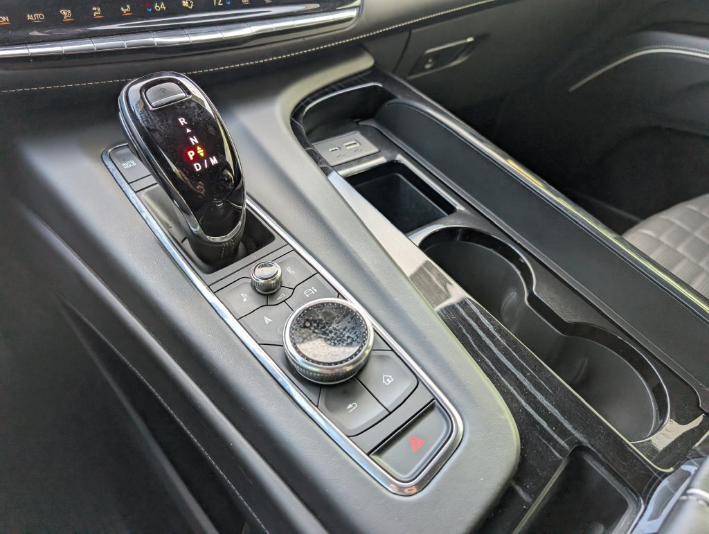Used 2023 Cadillac Escalade V AWD/4WD image 29