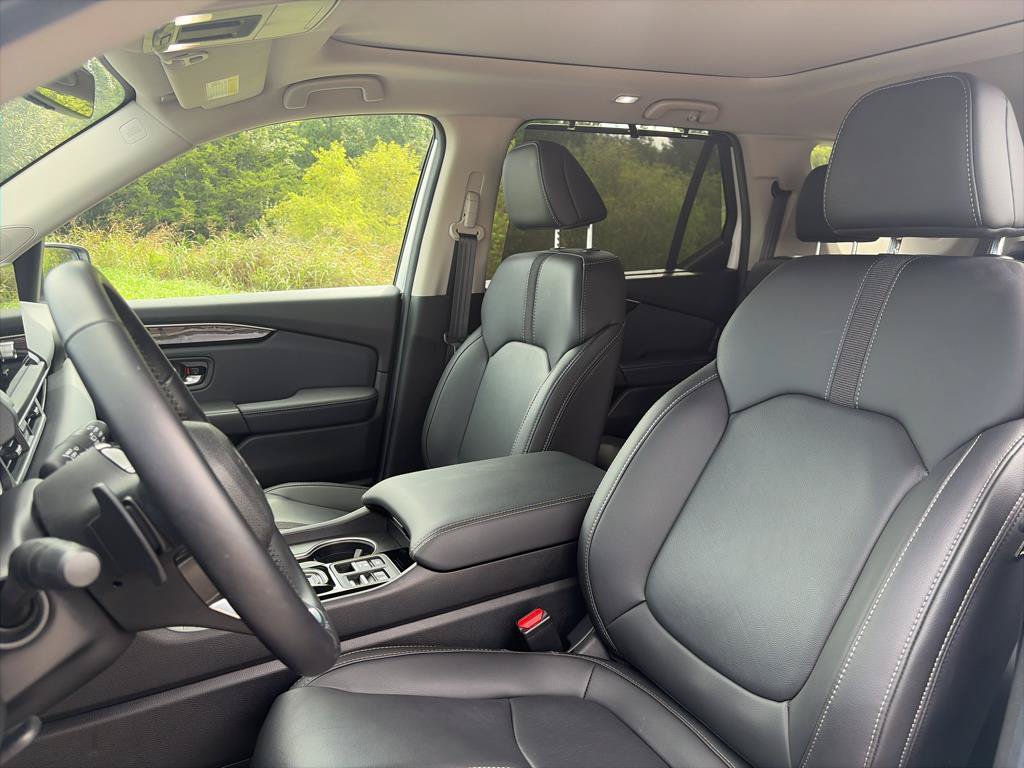 Certified 2025 Honda Pilot Touring image 19