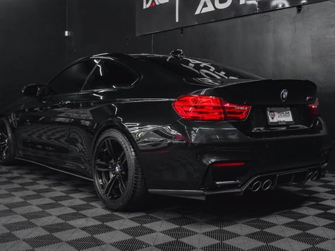 Used 2015 BMW M4 Coupe w/ Executive Package RWD image 30