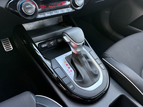 Used 2024 Kia Forte GT-Line w/ GT-Line Premium Package image 18