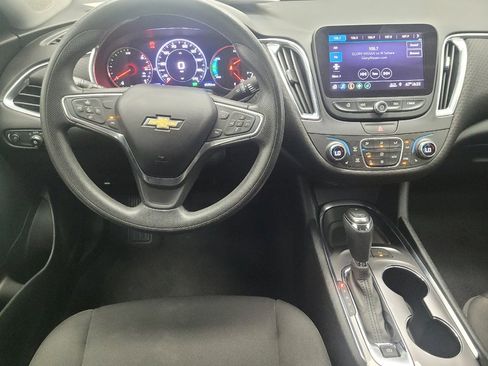 Used 2019 Chevrolet Malibu Hybrid FWD image 22