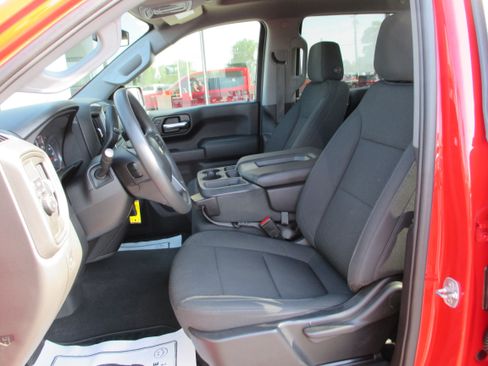 Used 2022 Chevrolet Silverado 1500 Custom w/ Safety Confidence Package RWD image 12