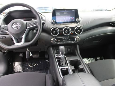 Used 2025 Nissan Sentra SV w/ All-Weather Package FWD image 12