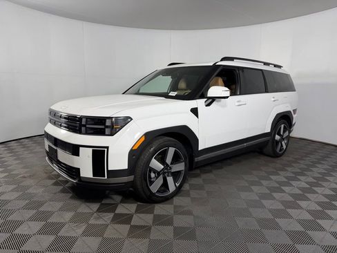 Used 2025 Hyundai Santa Fe Limited image 3