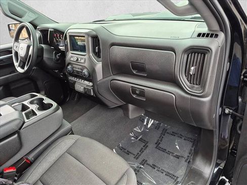 Used 2025 Chevrolet Silverado 1500 Custom Trail Boss AWD/4WD image 12