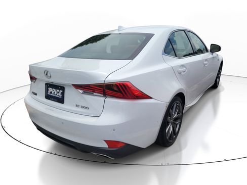 Used 2020 Lexus IS 300 F Sport w/ F Sport Package RWD image 7