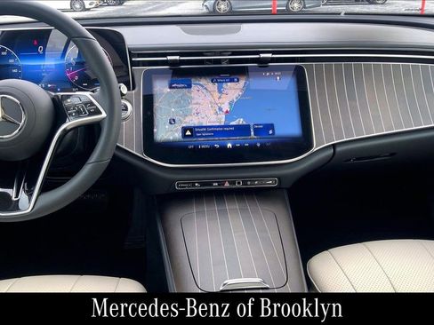 Used 2025 Mercedes-Benz E 450 4MATIC Sedan image 7