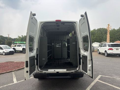 Used 2021 Nissan NV 2500 SV w/ Back Door Glass Package RWD image 24