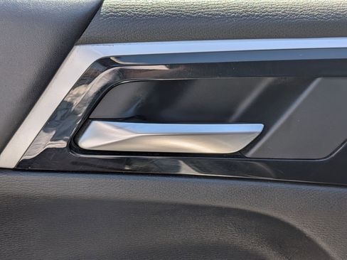 Used 2023 Mitsubishi Outlander SE AWD/4WD image 12