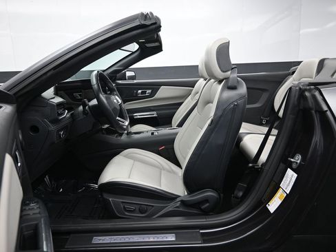 Used 2024 Ford Mustang Premium image 25