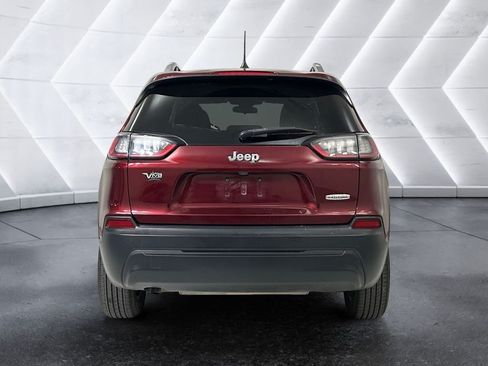 Used 2019 Jeep Cherokee Latitude w/ Popular Appearance Group FWD image 5