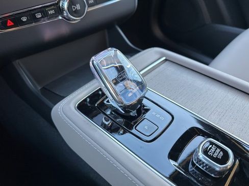 New 2026 Volvo XC90 B5 Core w/ Protection Package image 14