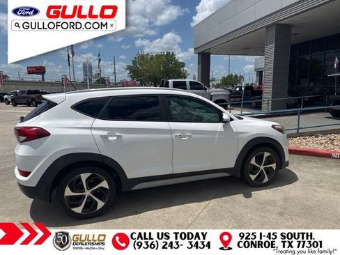 Used 2017 Hyundai Tucson Sport FWD image 3