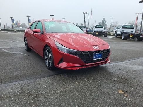 Certified 2023 Hyundai Elantra SEL w/ Convenience Package image 8