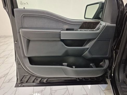 Used 2022 Ford F150 Lariat w/ Trailer Tow Package image 23