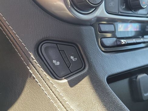 Used 2019 Chevrolet Tahoe LT RWD image 35