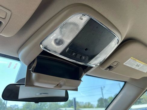 Used 2018 Jeep Grand Cherokee Laredo image 24