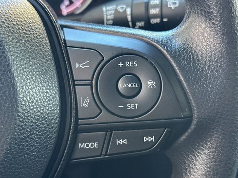 Used 2024 Toyota RAV4 XLE image 28