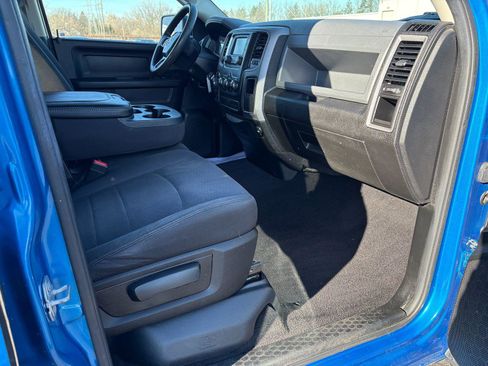 Used 2019 RAM 1500 Express w/ Express Value Package image 10