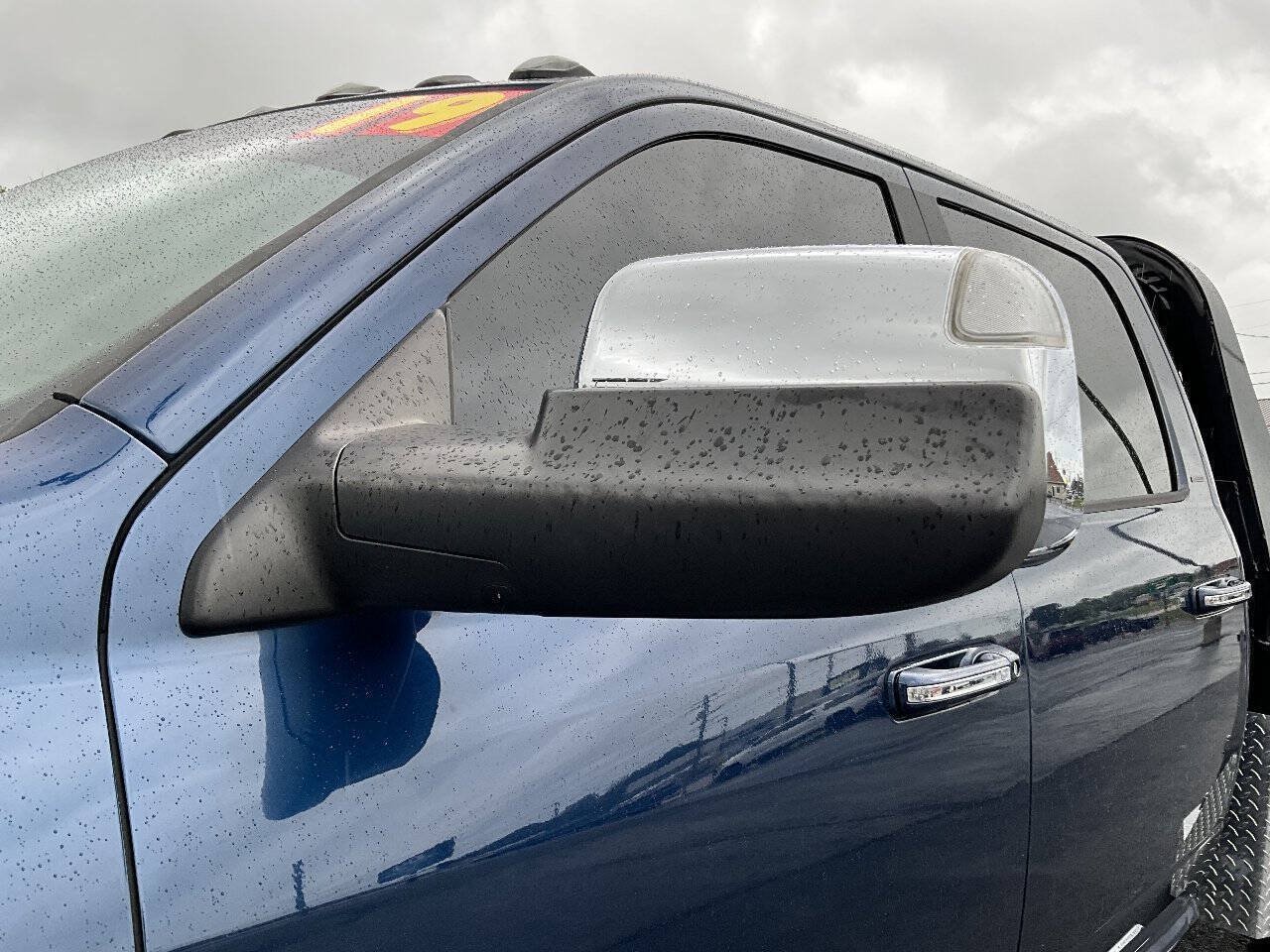 Used 2019 RAM 5500 Laramie AWD/4WD image 32