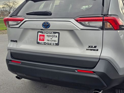 Used 2024 Toyota RAV4 XLE image 13