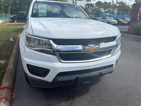 Used 2015 Chevrolet Colorado W/T RWD image 2
