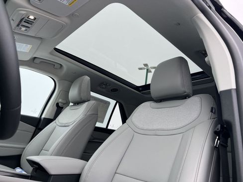 New 2026 Ford Explorer Active w/ Active Comfort Package image 38