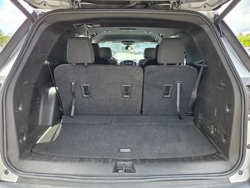 Used 2023 Chevrolet Traverse LT AWD/4WD image 16