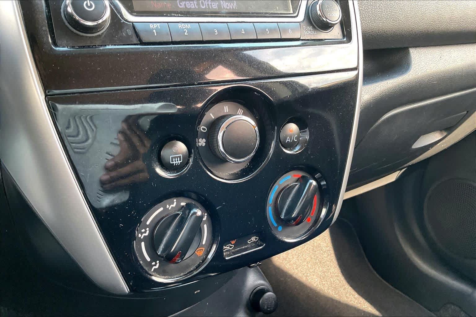 Used 2017 Nissan Versa Note SV FWD image 31