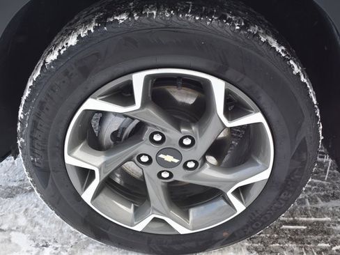 Used 2025 Chevrolet Trax LT w/ LT Convenience Package image 47