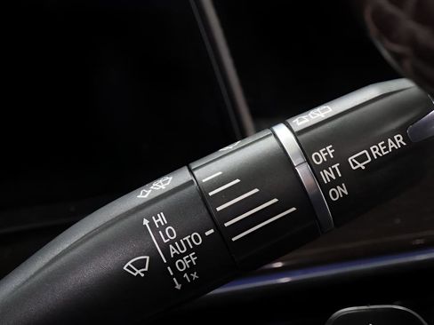 Used 2021 Cadillac Escalade ESV Sport Platinum image 19