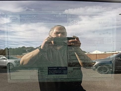 New 2025 Ford Maverick XL image 32