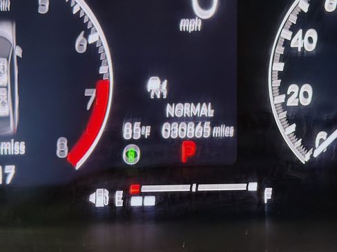 Used 2023 Honda Civic Sport image 8