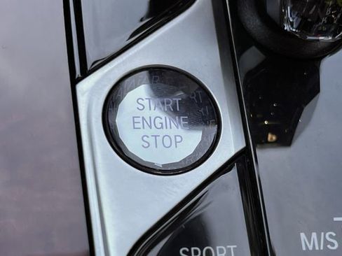 Used 2021 BMW ALPINA XB7 image 21