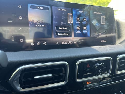 New 2026 Nissan Sentra SV image 5