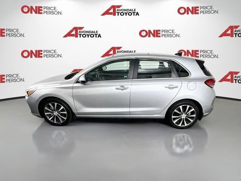 Used 2020 Hyundai Elantra GT w/ Style Package 02 FWD image 4