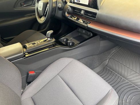 New 2026 Toyota Prius Plug-In Hybrid image 17