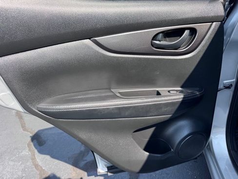 Used 2019 Nissan Rogue Sport S FWD image 25