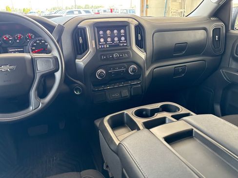 Used 2022 Chevrolet Silverado 1500 Custom Trail Boss AWD/4WD image 25