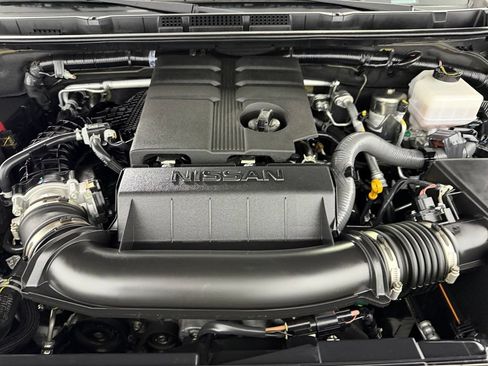 Used 2025 Nissan Frontier SV RWD image 31