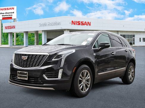 Used 2023 Cadillac XT5 Premium Luxury FWD image 2