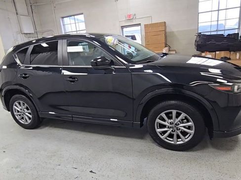 Used 2025 MAZDA CX-5 AWD 2.5 S w/ Preferred Package image 3