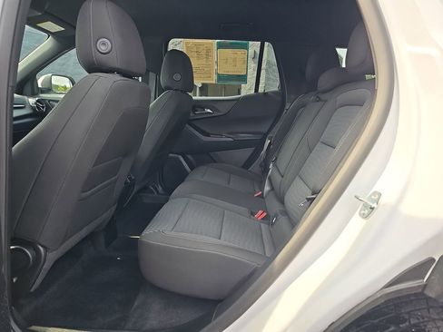 Used 2026 Chevrolet Equinox LT FWD image 18